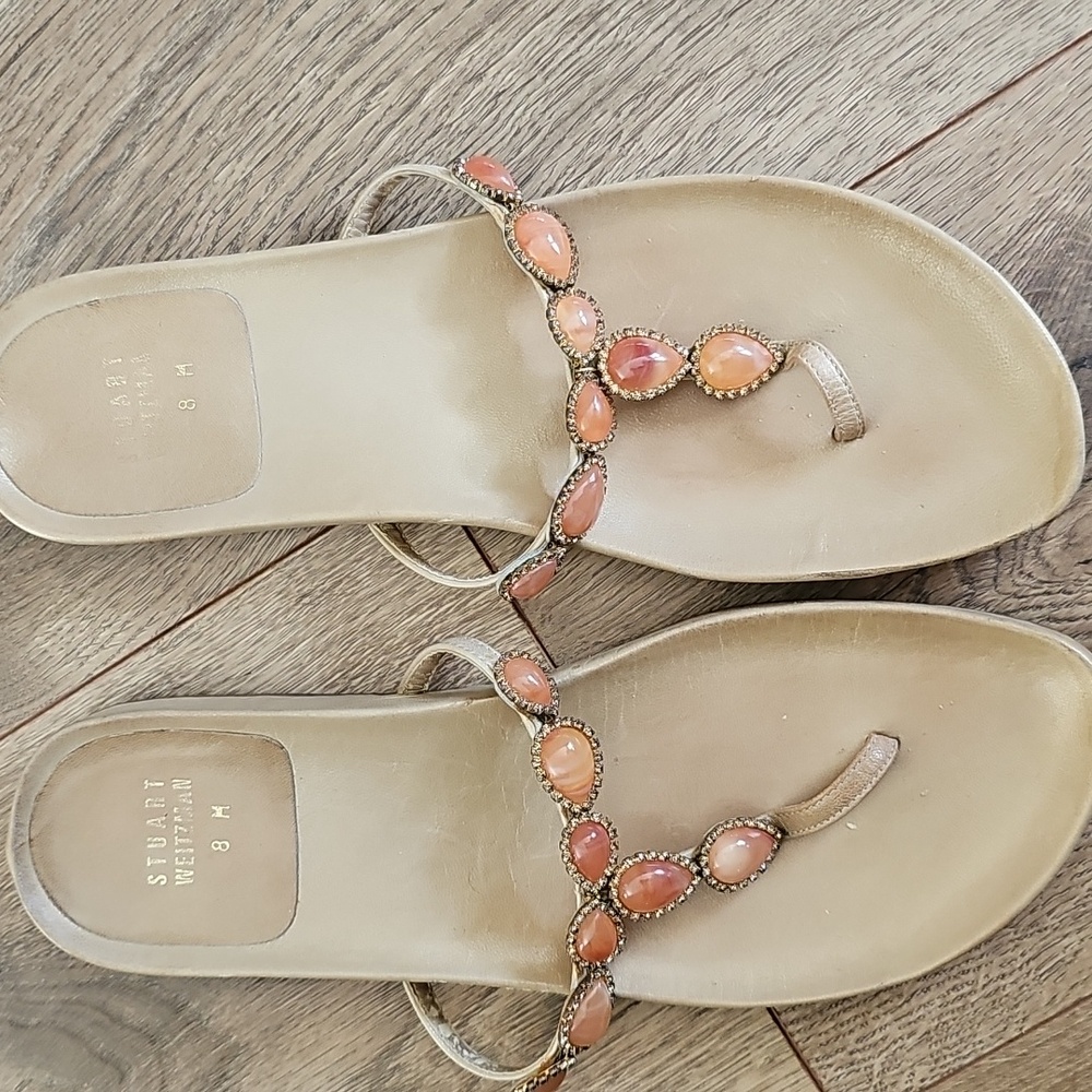 Stuart Weitzman Puppy Luv Size 8M Bejeweled Flip Flop Gold Fancy Free Sandal